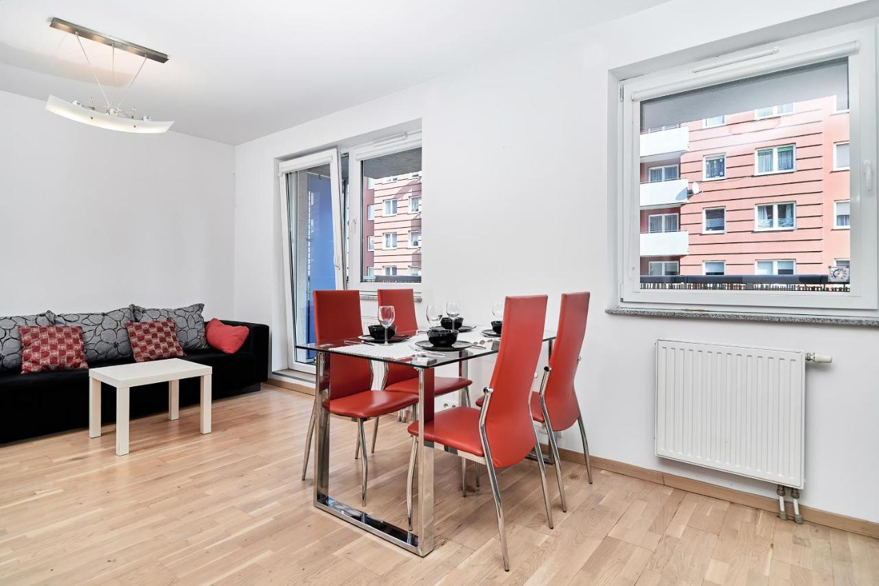 Apartment Spizowa Z Balkonem By Renters Wroclaw