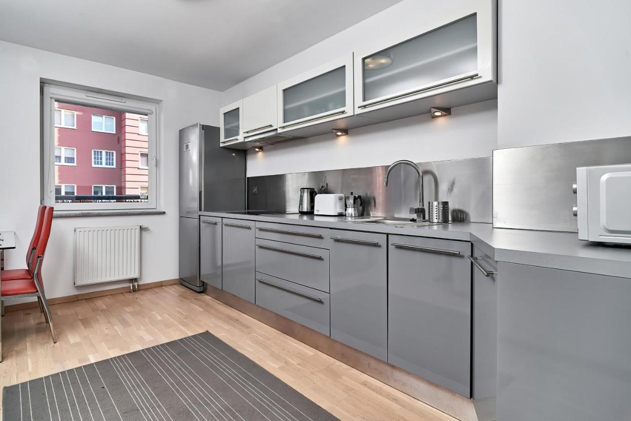 Spizowa Z Balkonem By Renters Apartment