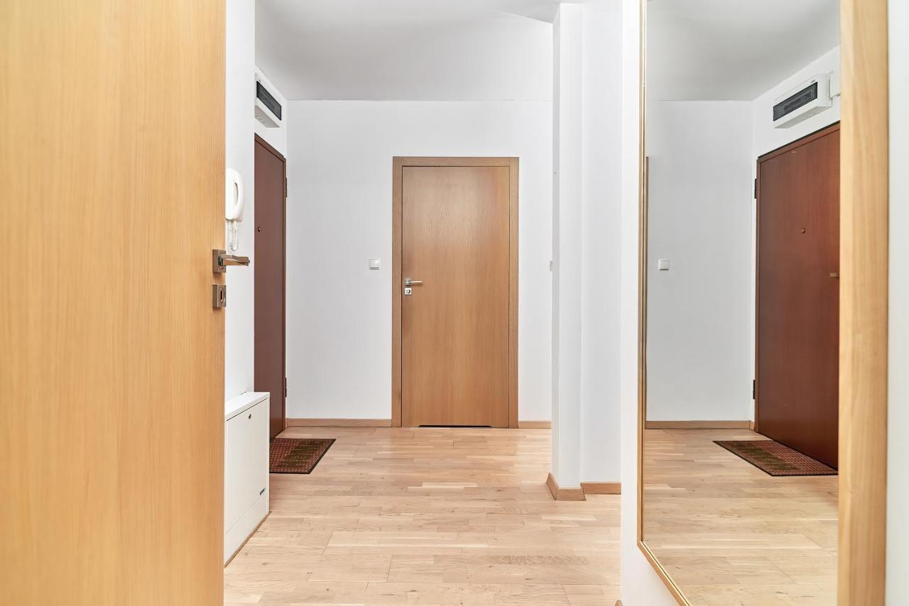 Spizowa Z Balkonem By Renters Apartment *